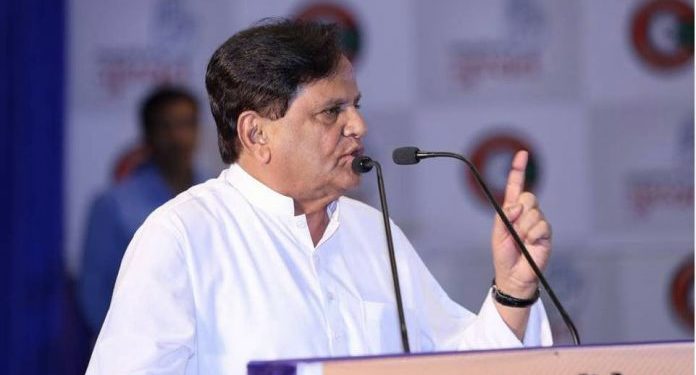 Ahmed-Patel-gadgets-for-children