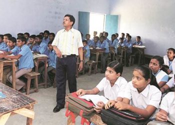 Delhi Govt. to discontinue re-employment of teachers and principals Delhi-govt-says-no-to-reemployment-of-teachers