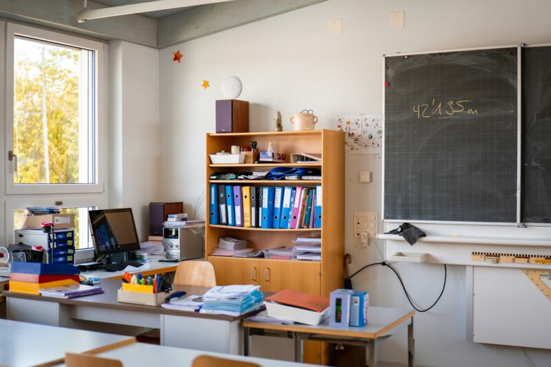 Delhi Govt. to discontinue re-employment of teachers and principals
