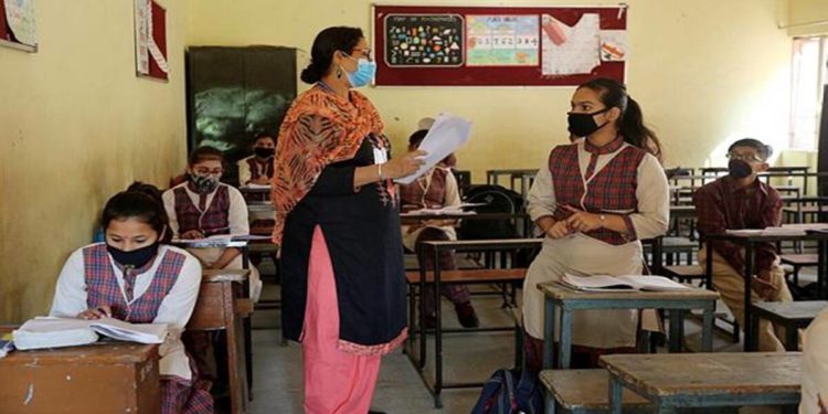 Kerala: COVID-19 precautions amid physical classes cause difficulties among teachers Trichy appeals Tamil Nadu CM to terminate the order of reopening educational institutions