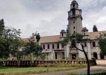 Eight Indian Universities have found a place under top 400 universities globally, as per QS Ranking 2022 Eight Indian Universities have found a place under top 400 universities globally, as per QS Ranking 2022