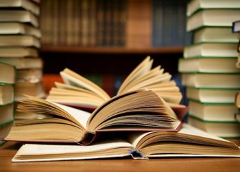 10 Books Everyone Should Read Before College 10 Books Everyone Should Read Before College