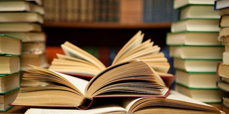 10 Books Everyone Should Read Before College 10 Books Everyone Should Read Before College