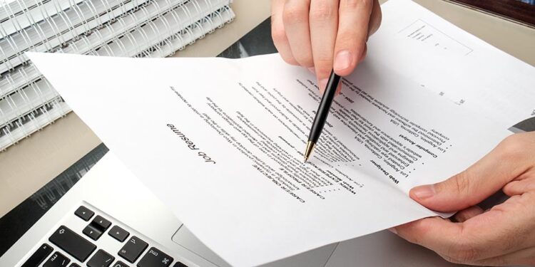 How To Write A Resume In 2023 : Six Amazing tips! How-To-Write-A-Resume-In-2022-the-education-daily