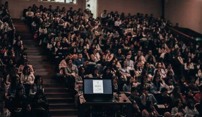 Study Abroad: 5 Common Mistakes every Foreign Student makes Study Abroad: 5 Common Mistakes every Foreign Student makes