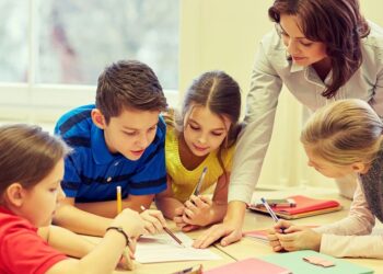 Personalized learning and student-centered instruction Personalized-learning-and-student-centered-instruction-theeducationdaily