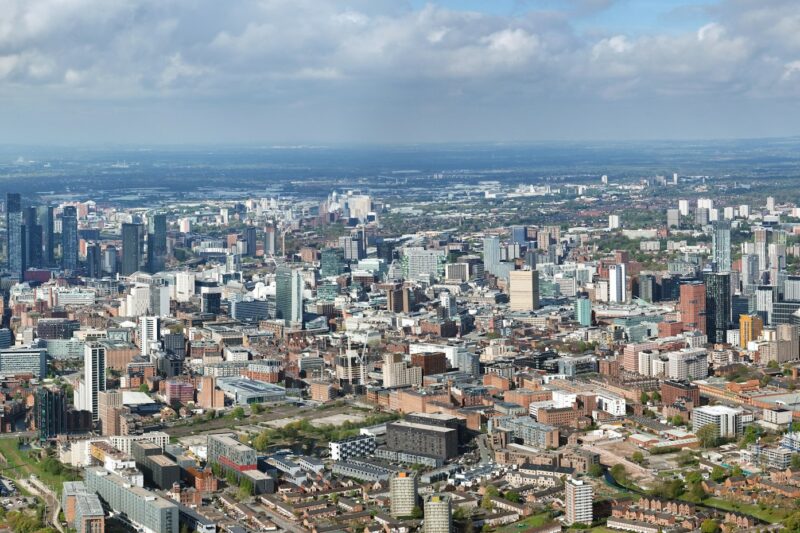 UK to devolve innovation funding to mayors and commit £1bn to clusters